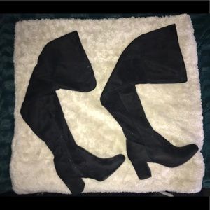 Suede black high knee boots